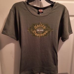 Harley Davidson women's Green vintage Graphics Scoop neck T-shirt.